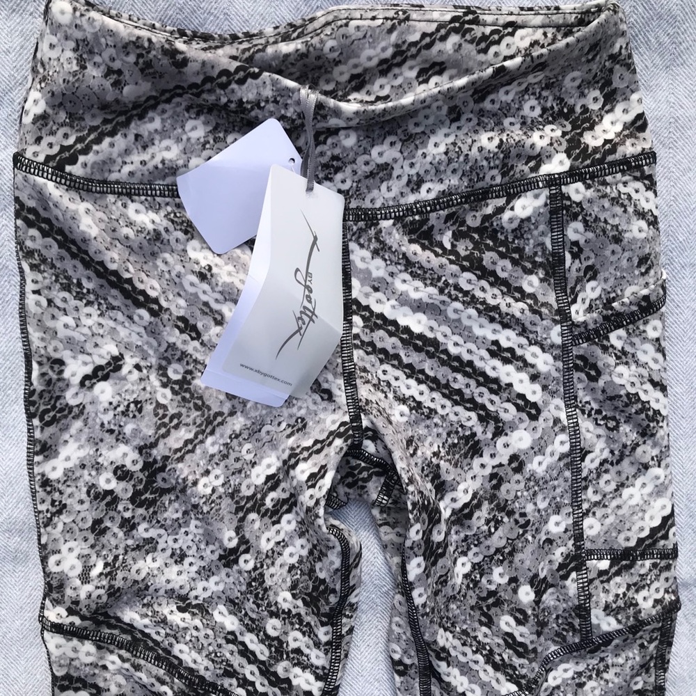 New by Gottex full length leggings